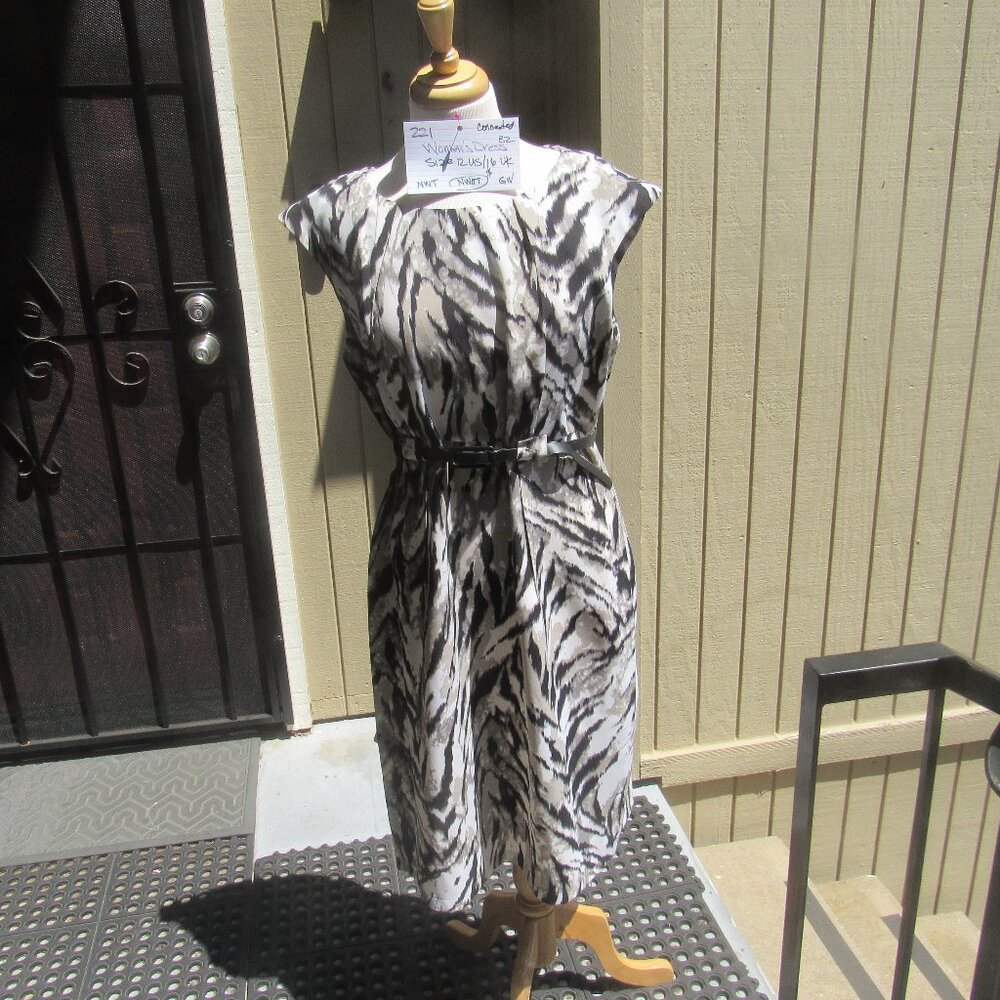 #221  NEW WOMEN'S SHIFT DRESS BY CONNECTED  (SIE 12US / 16UK)